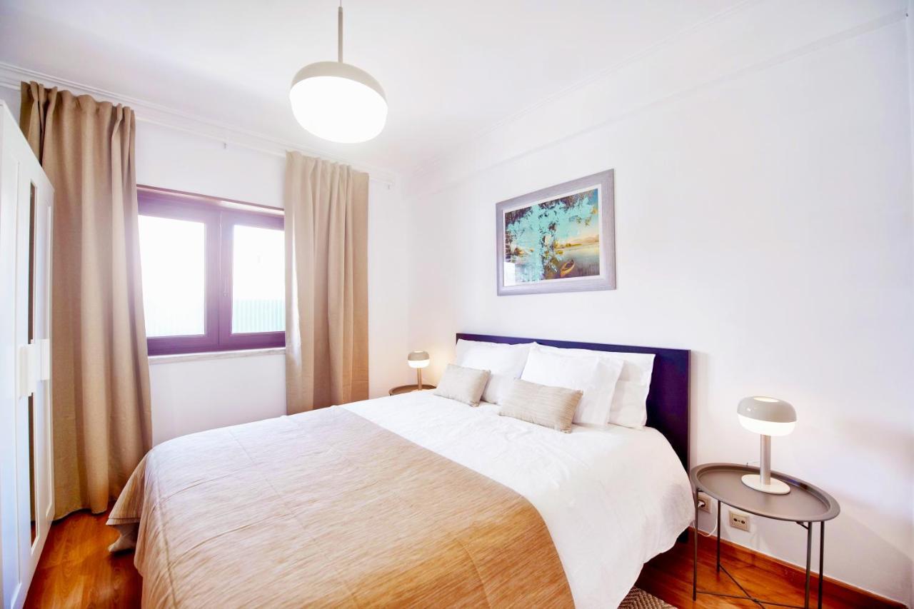 Happy Holiday Cascais - Parede Apartment Exterior photo